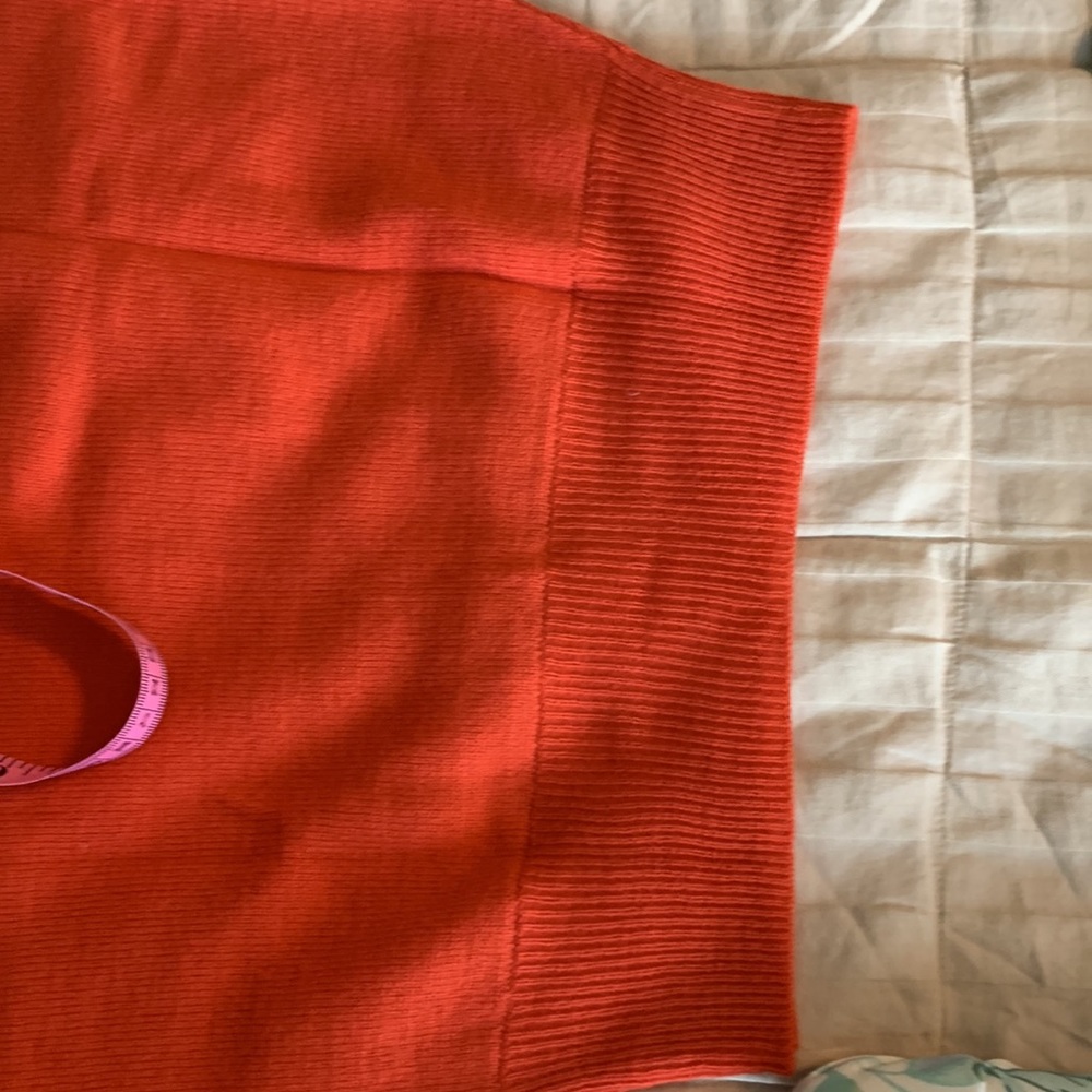 Woman’s vintage short sleeve sweater - Picture 6 of 7
